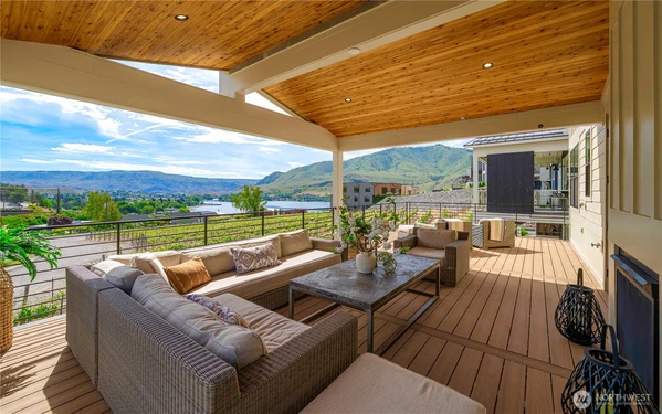 203 Bluebell Court , Chelan, WA 98816